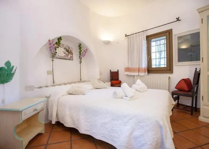 Charming In Olbia With Shared Pool And Garden 빌라