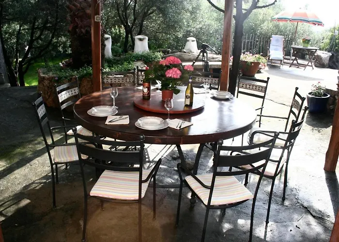 빌라 Charming In Olbia With Shared Pool And Garden *