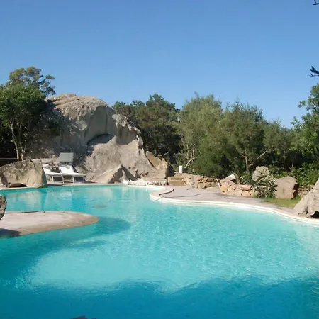 Charming In Olbia With Shared Pool And Garden Vila *