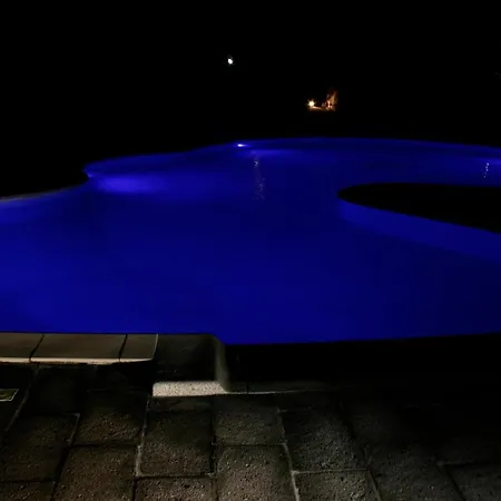 Charming In Olbia With Shared Pool And Garden Vila