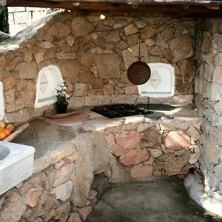 Charming In Olbia With Shared Pool And Garden Villa *