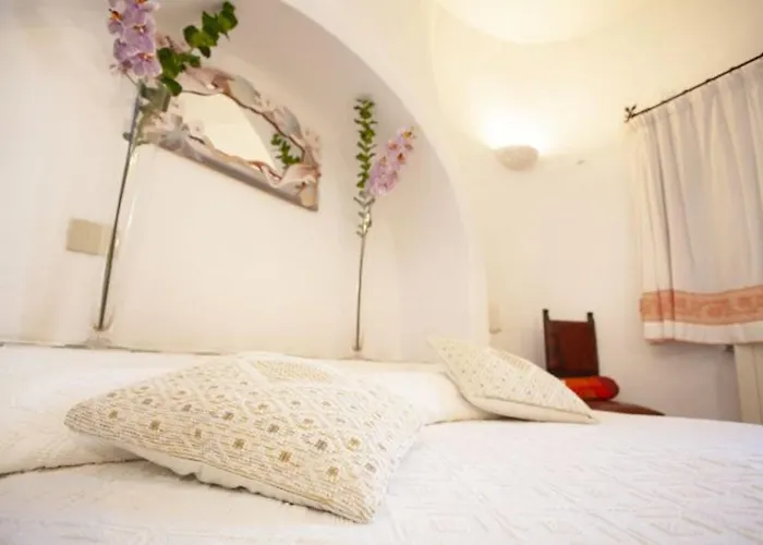 فيلة Charming In Olbia With Shared Pool And Garden